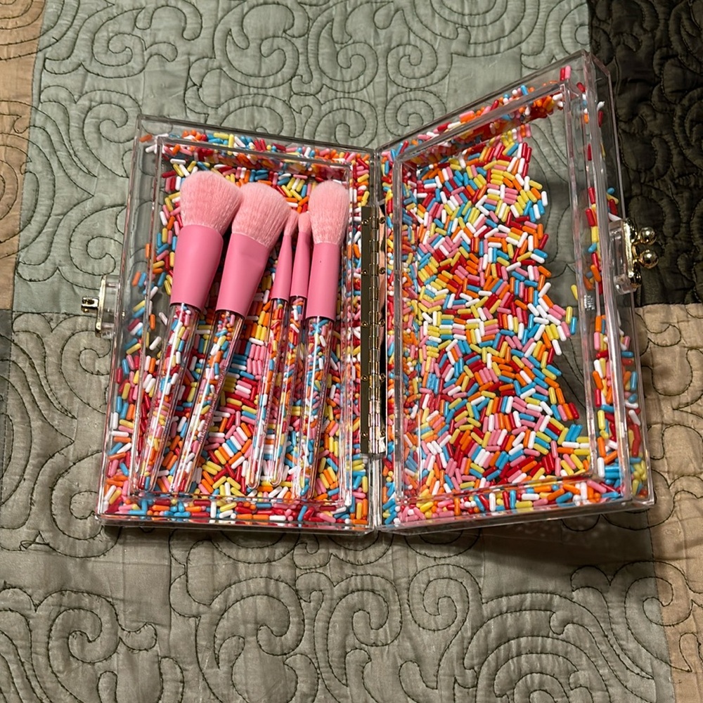 Sephora X museum of Ice cream brush set